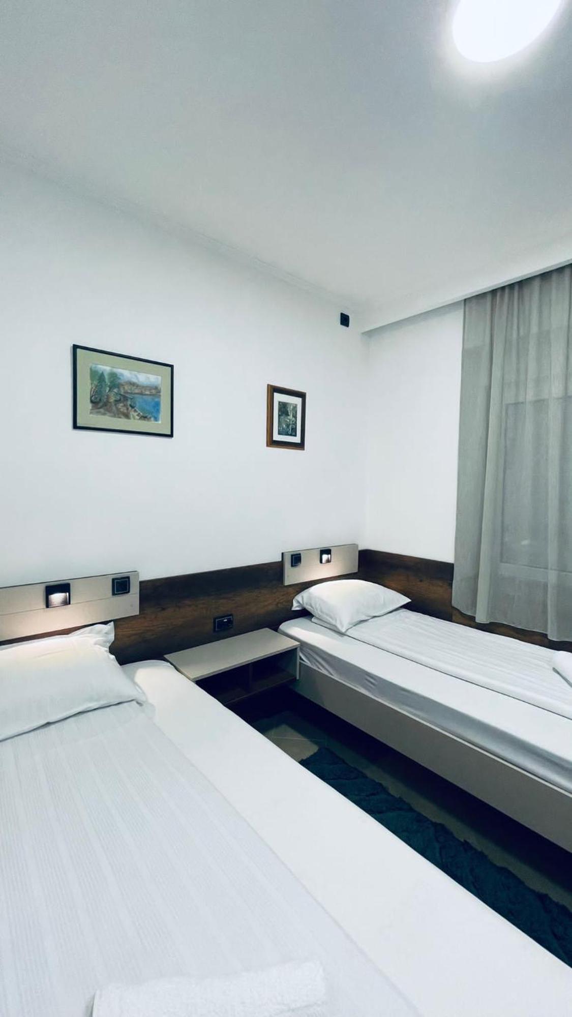 Kollar D Guest House - Prenociste Rooms Subotica Exterior foto