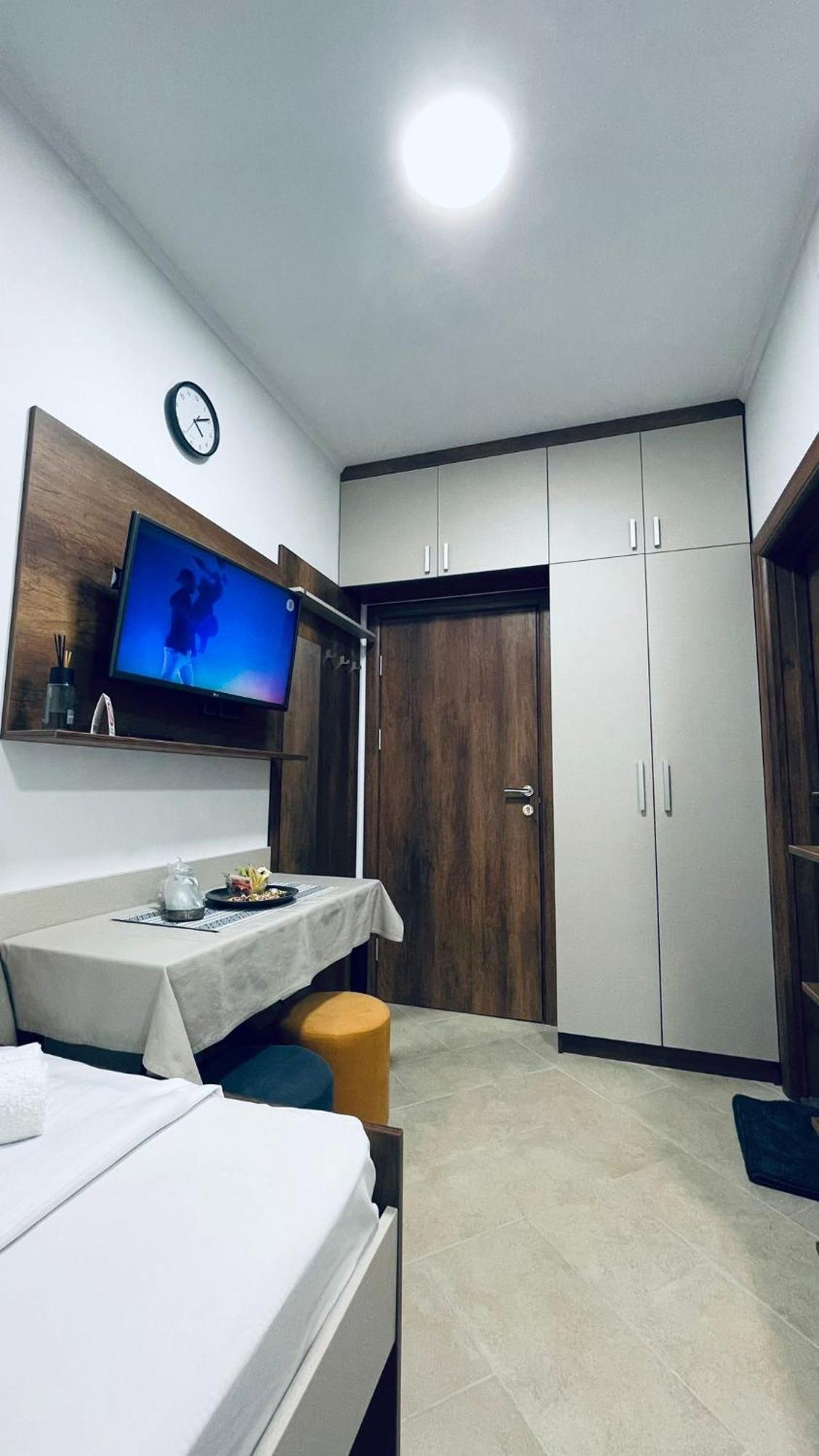 Kollar D Guest House - Prenociste Rooms Subotica Exterior foto